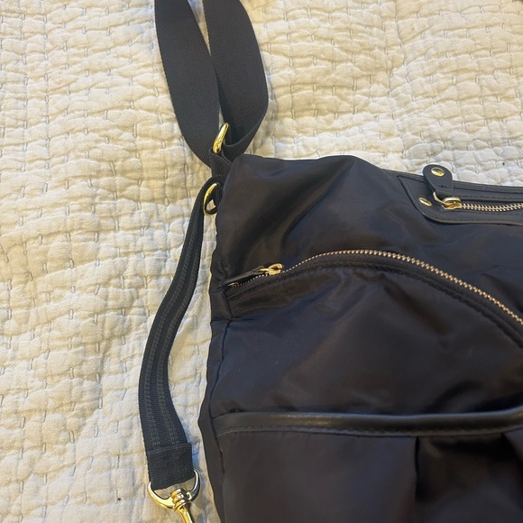 SkipHop Diaper Bag, Black. - Picture 6 of 11